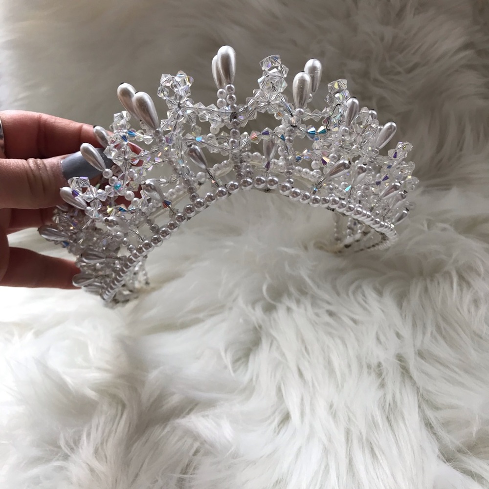 👑🥂💍 👰🏻HOST PICK VINTAGE WEDDING CROWN 👑🥂💍 - Picture 2 of 9